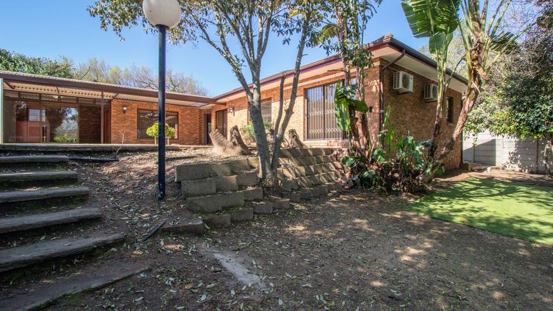 4 Bedroom Property for Sale in Kenridge Western Cape